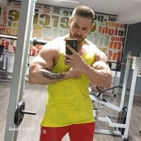 JustinMuscled1's Live Webcam Show