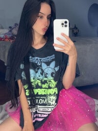 Priscilla_cash_'s Offline Chat Room