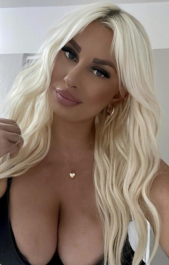 LuxuriaBlond