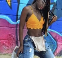 leomie_anderson's Offline Chat Room