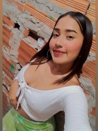 angelina_price1 Avatar