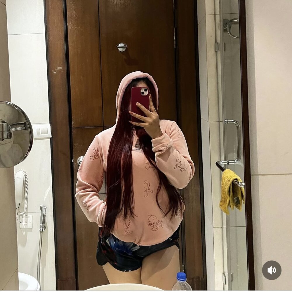 Chahat-hottt profile