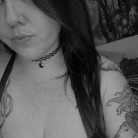 Carnelien_Fae's Offline Chat Room