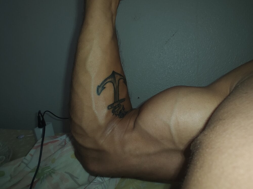 batertofy from stripchat