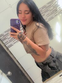 Viky_Zuich's Offline XXX Chat