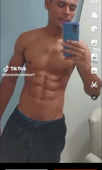 Lynardo7's webcam live show