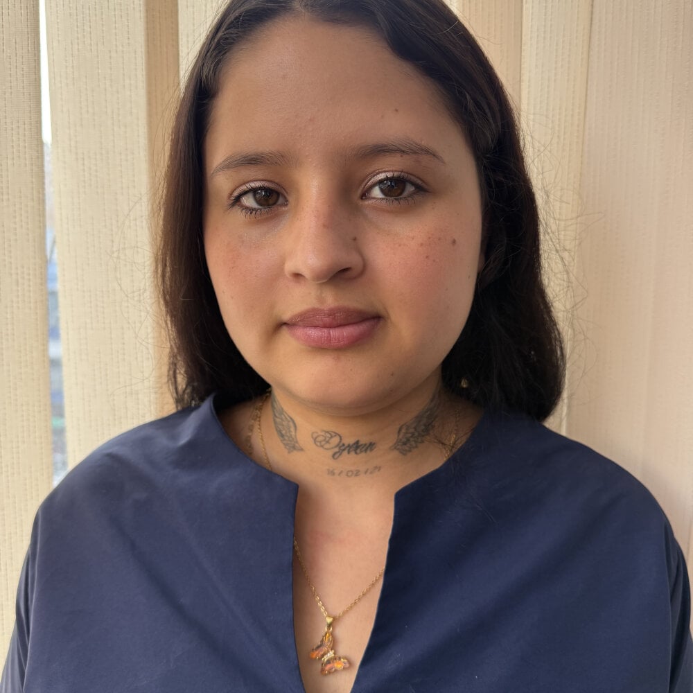 badgirlwebcam.com jenn_bunny livesex profile in bisexual cams