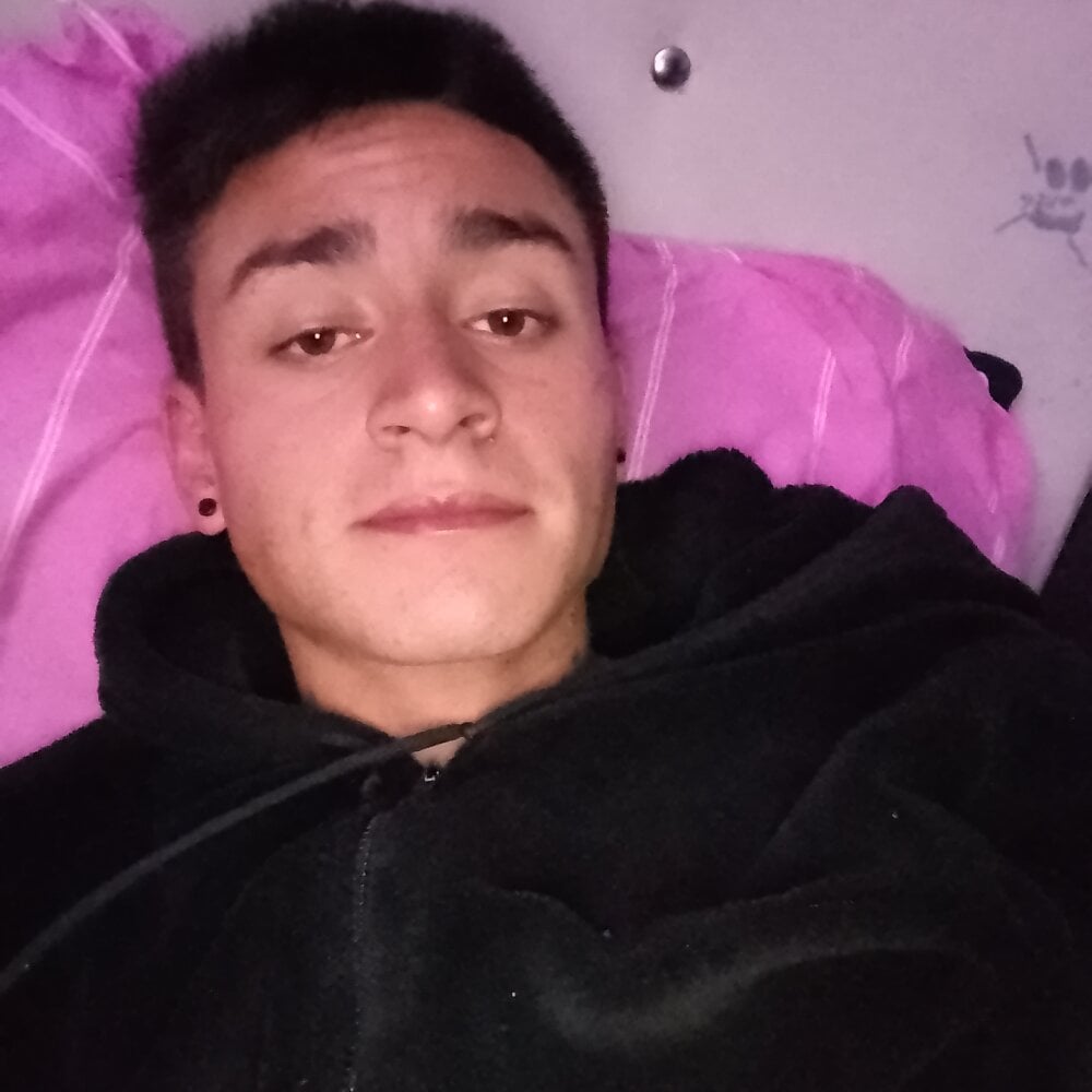 Angelvega27's Offline XXX Chat