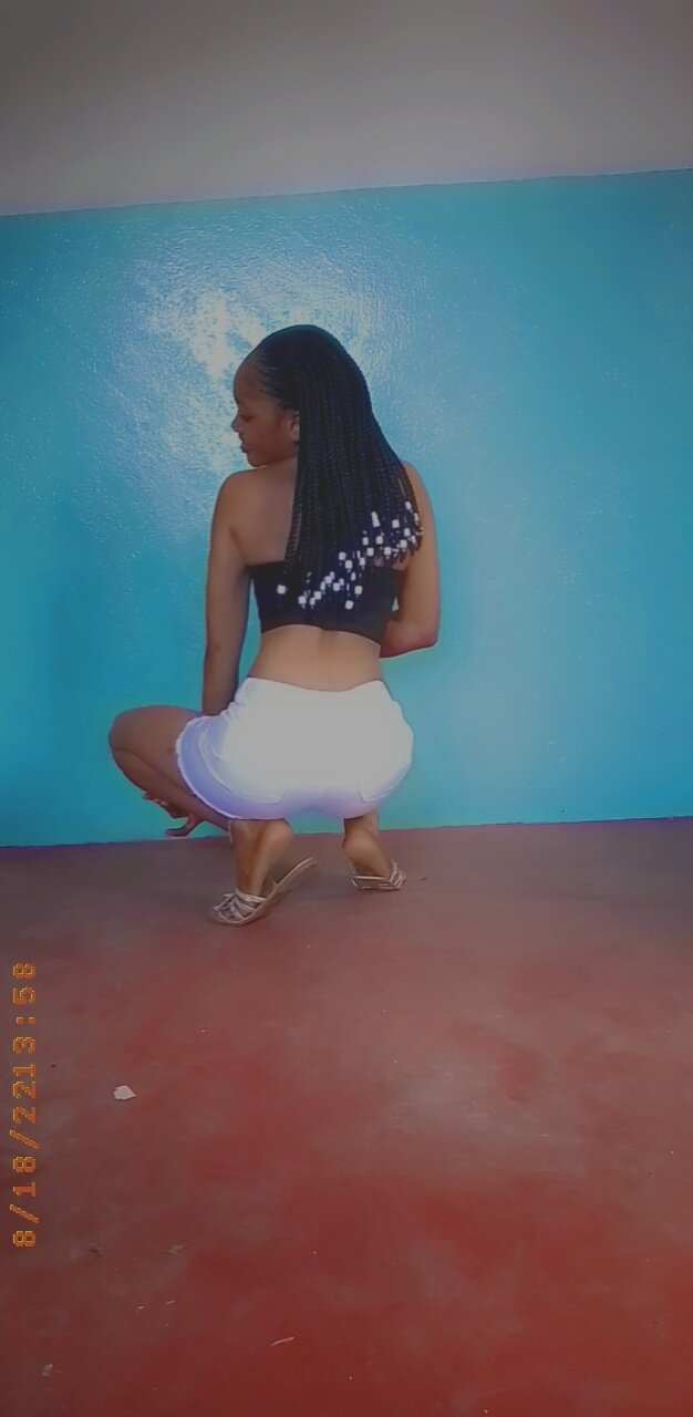 Ebony_shii