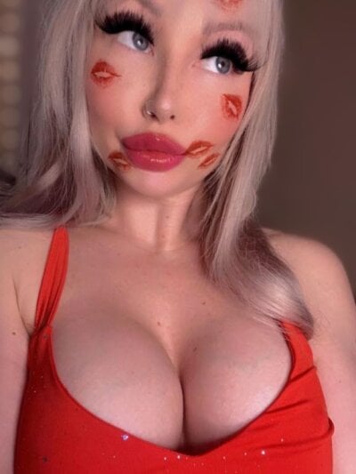 KatBigBum on StripChat