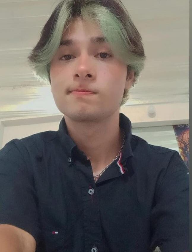 submissive_twinkboy profile