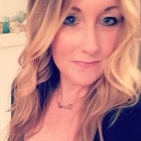AlloverTense's Offline Chat Room