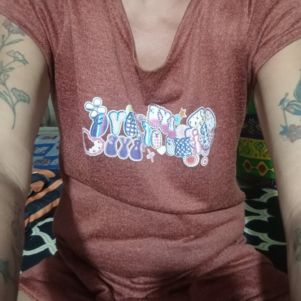 hotmommax from stripchat