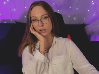 AdeleMoring 🕖 free live webcam