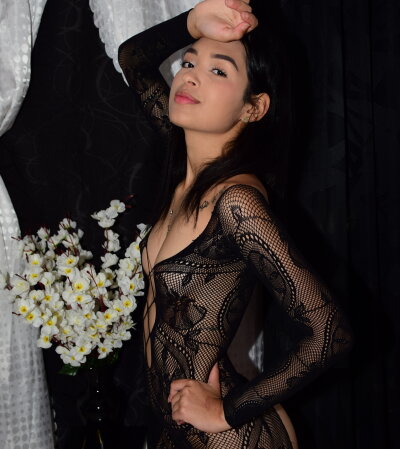 Raquelle_sweet2