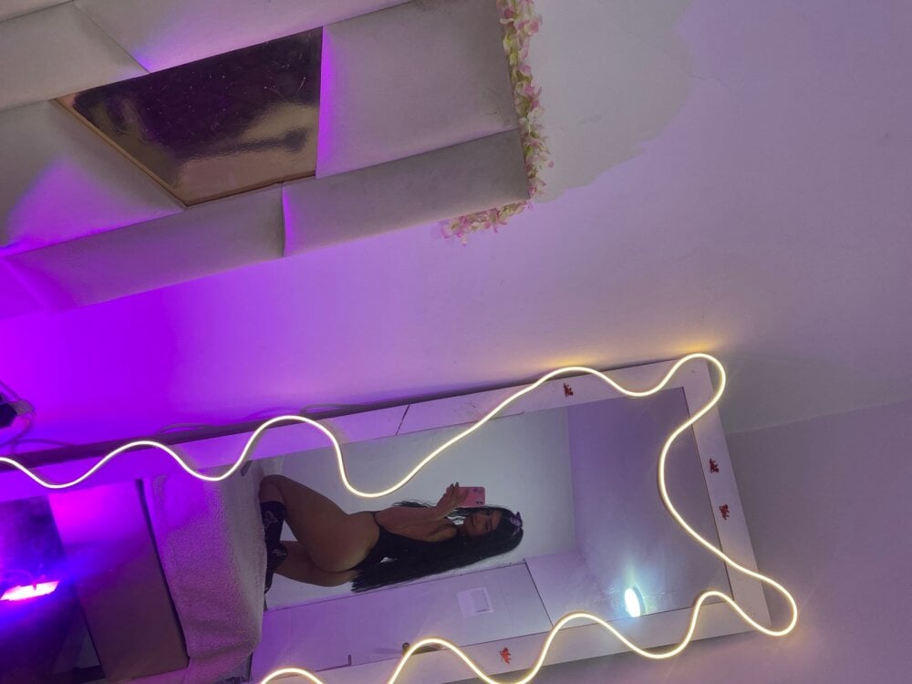 Aniita_tay profile