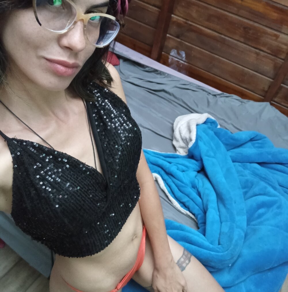 natirootls from stripchat