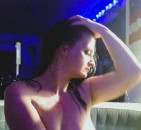 rubiesjade's Offline Chat Room