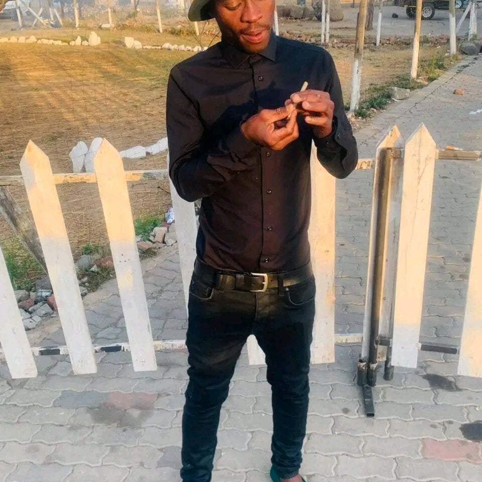 GigoloJones' Offline XXX Chat