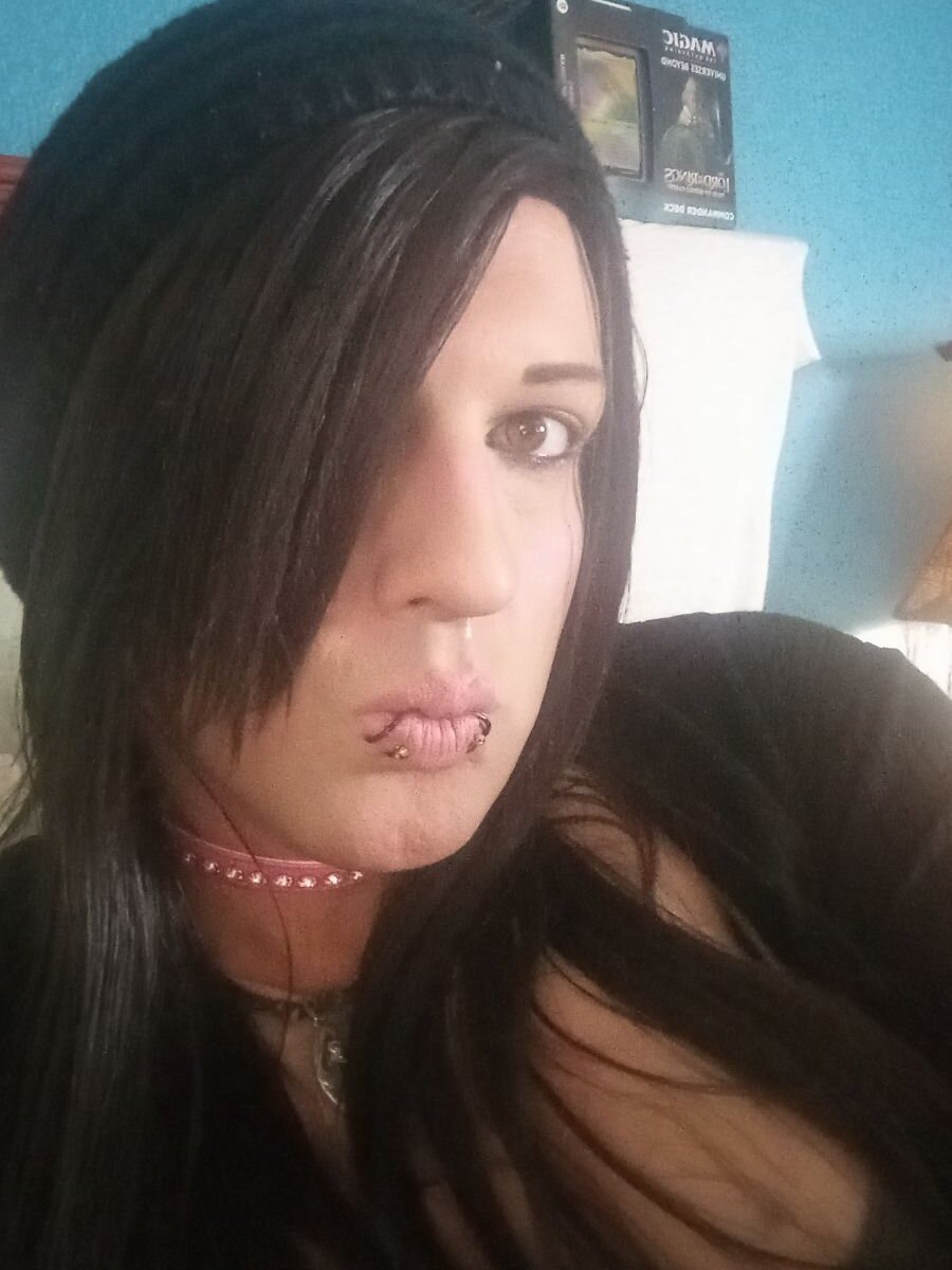 Blakelytgirl's Offline XXX Chat