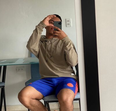 brown_nicky stripchat