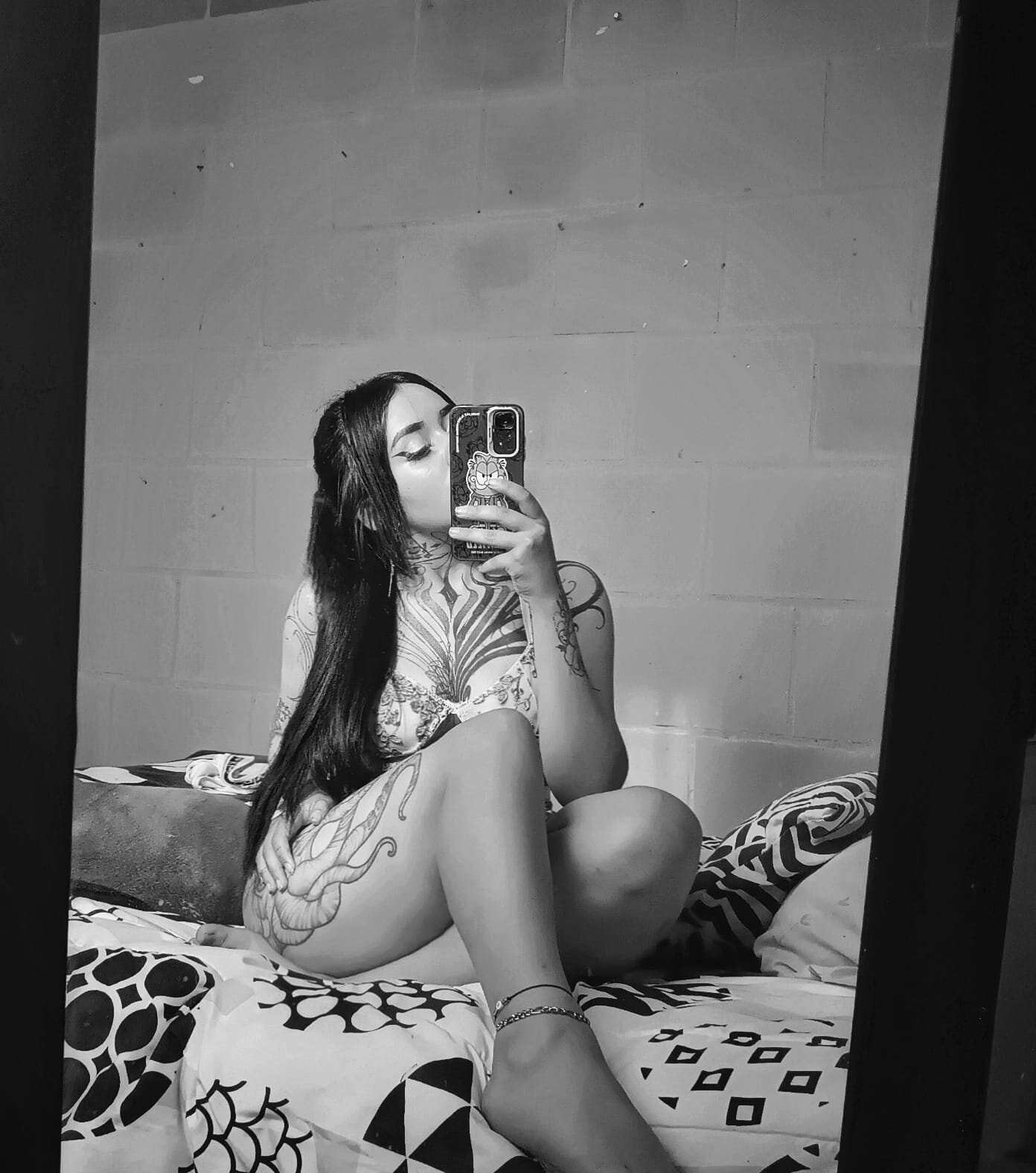 Scarlett_frost