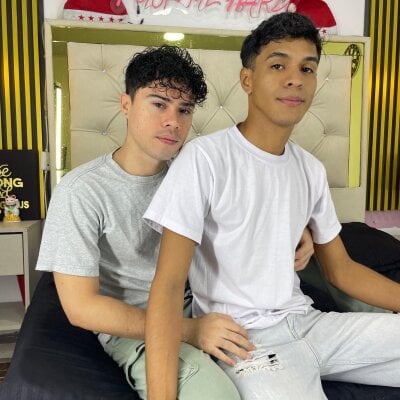hot_latinmen from stripchat