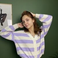 AgatheLussier's Offline Chat Room