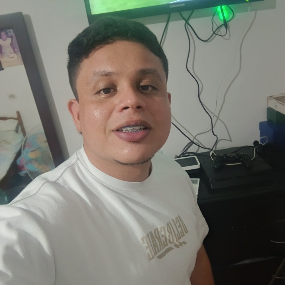 mrguetto666's Offline XXX Chat