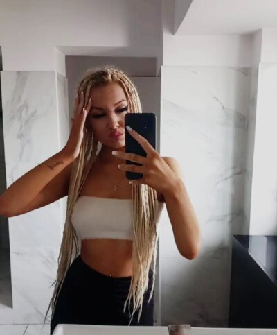 DoreenAurora - Stripchat Girl 