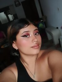 perla_kimm's Offline Chat Room