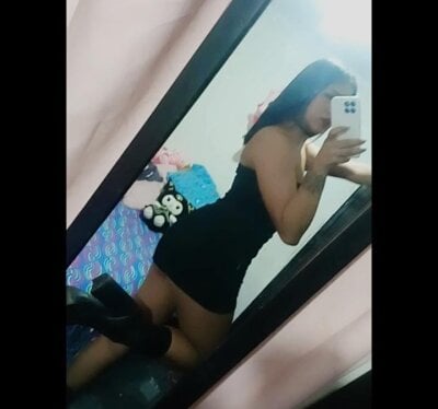 Bela_and_Dominicck Live Cam on StripChat