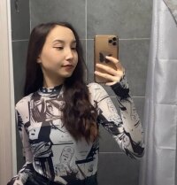 loveme_babyy's Offline XXX Chat