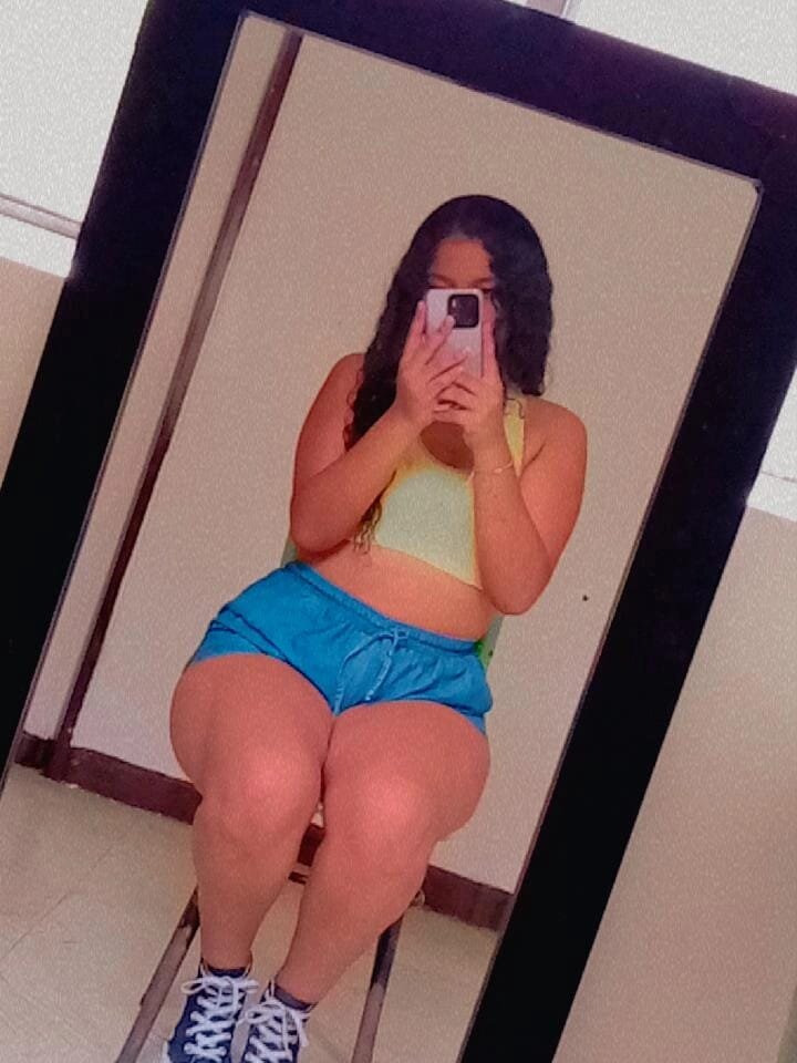 Live sex webcam photo for amber01_ #288278438