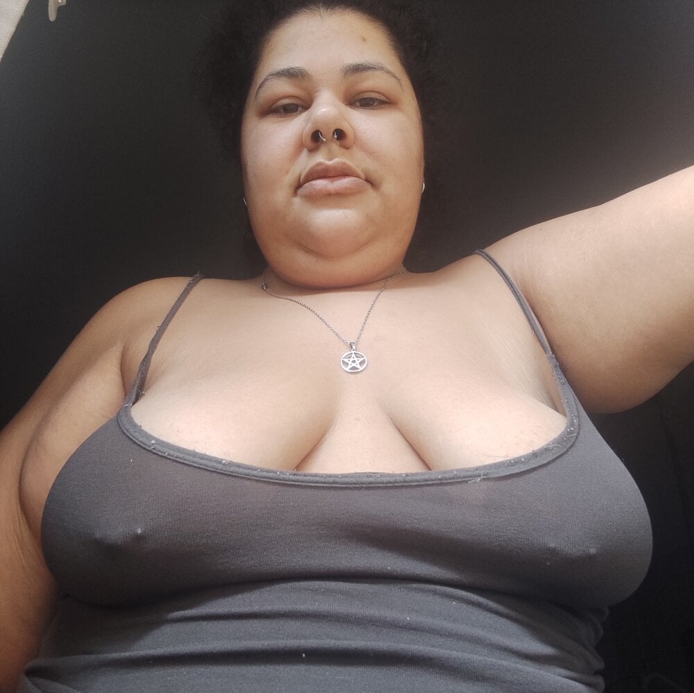 xlatinastar from stripchat