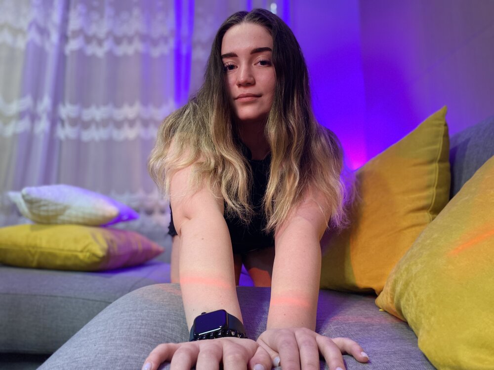 EvaElfiee 🛄 online sex chat