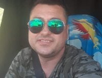 RobertAndrei69's Offline Chat Room