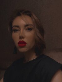 MiaEuphoriaa's Offline XXX Chat