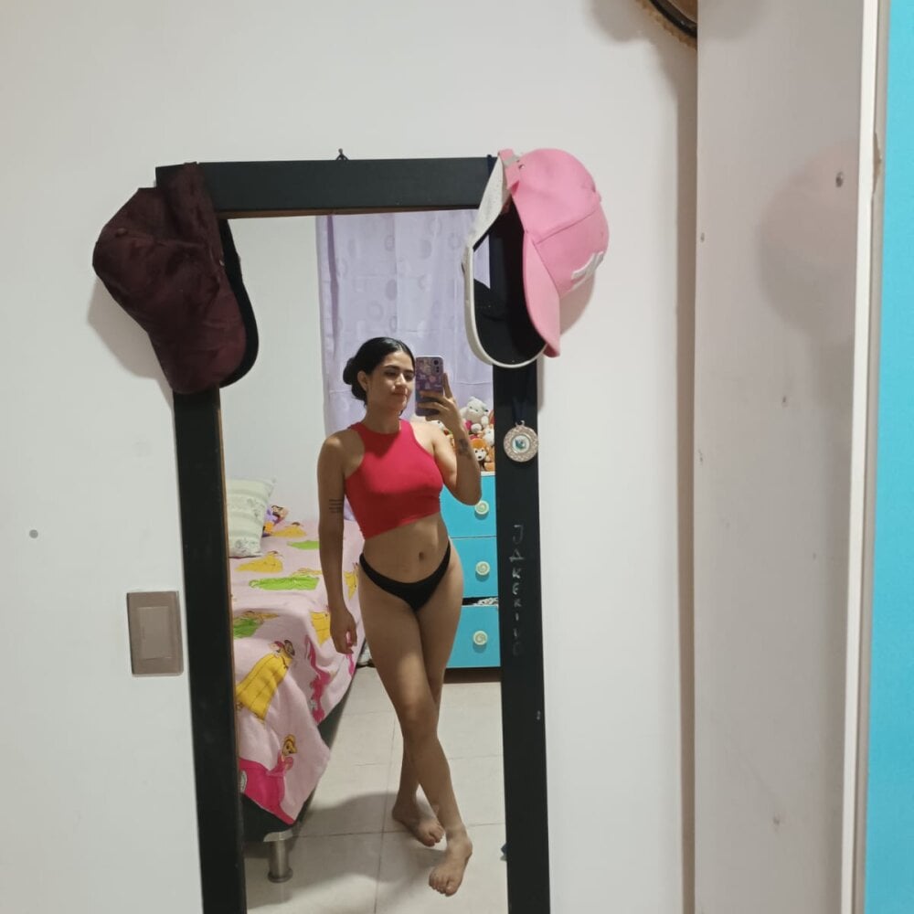 melissa_sm from stripchat