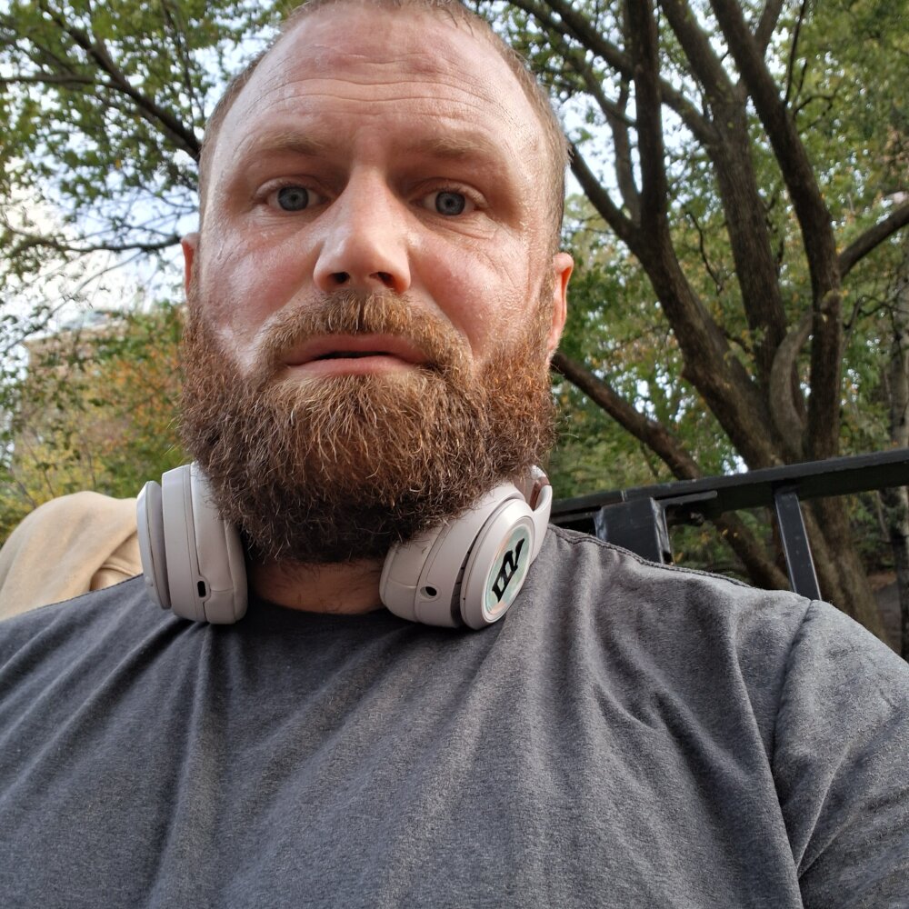 89fukboi Adlı Modelin Çevrimdışı XXX Sohbeti