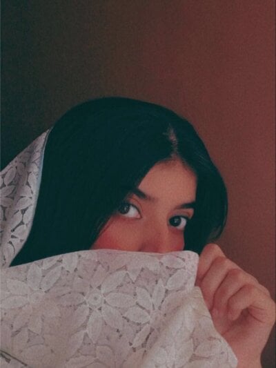 Soniya_Sha on StripChat