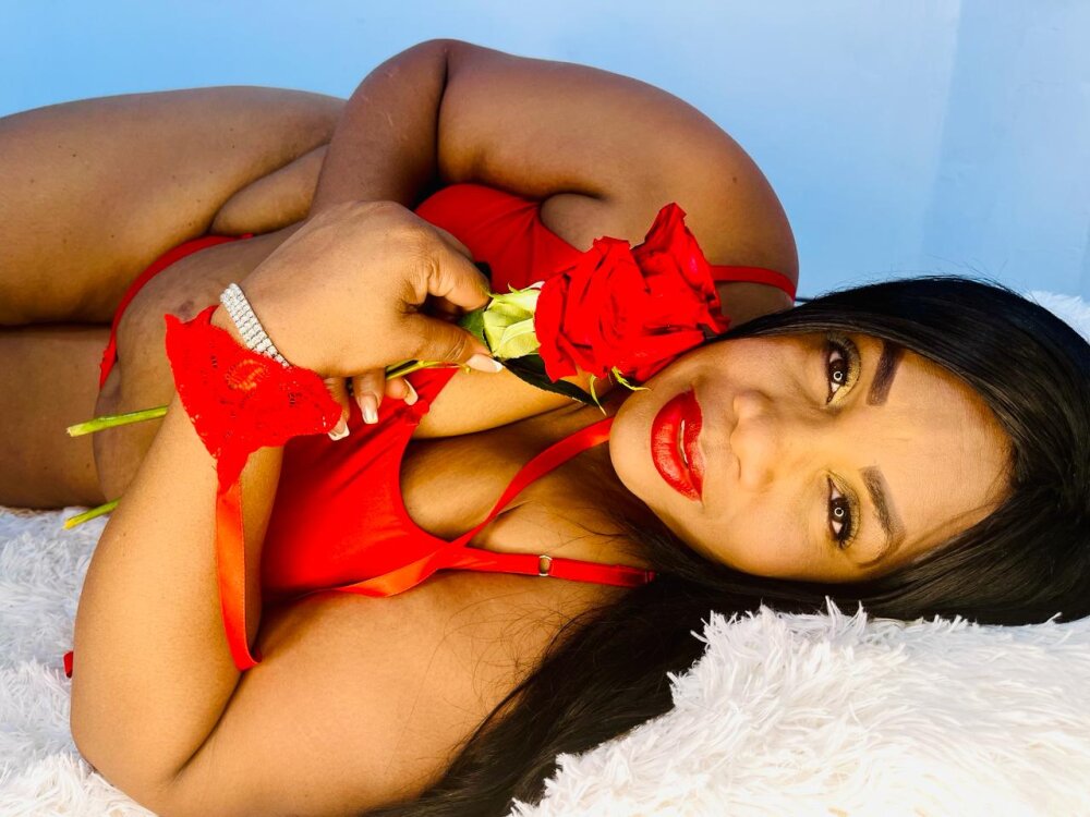 Live sex webcam photo for AranzaLatinBlacks #290262887