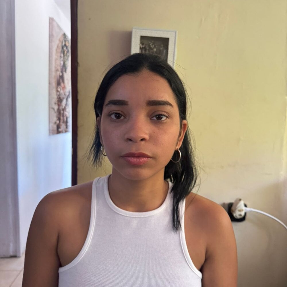 sharloth_small_sexy19 profile