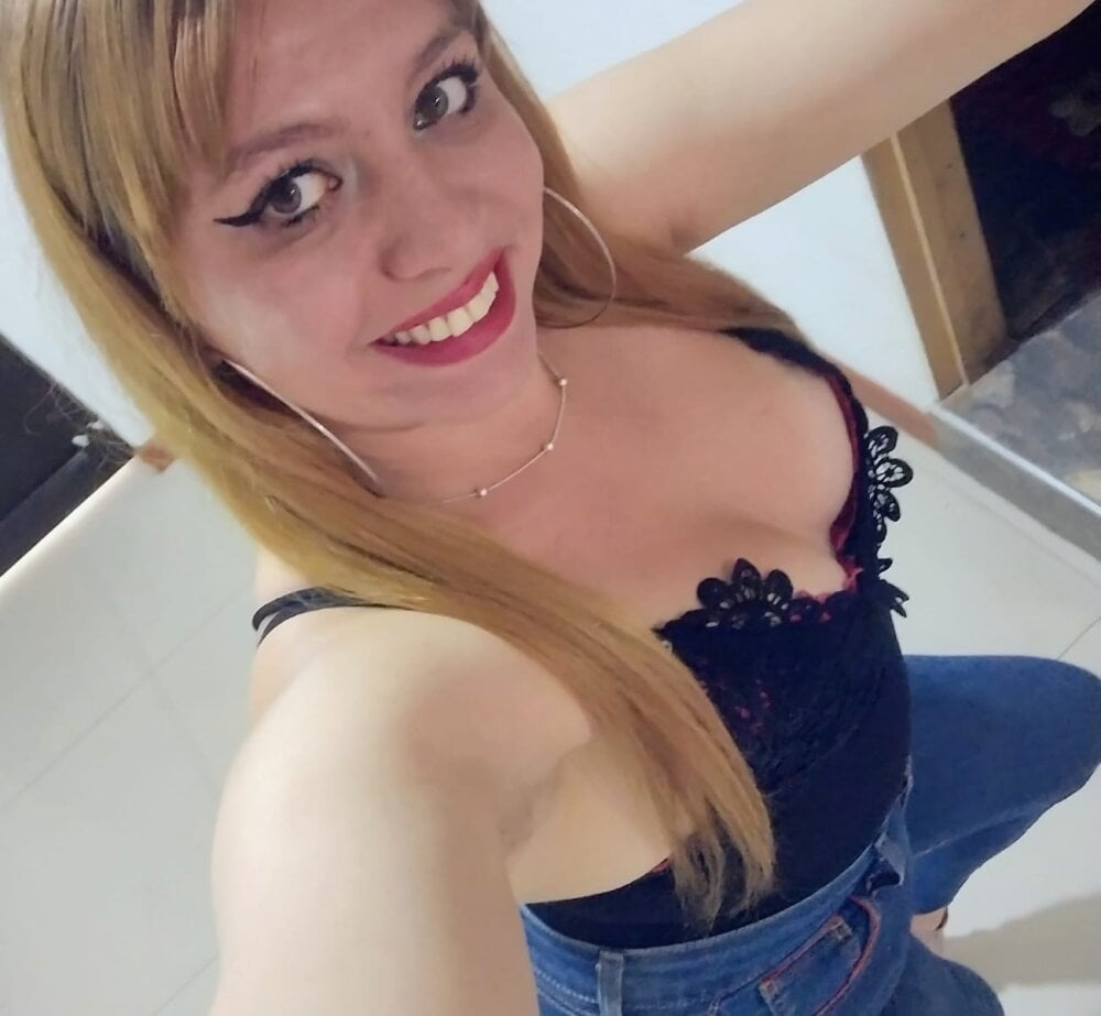 linda_mia_ profile