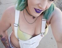 LoveLeeTranny's Offline XXX Chat