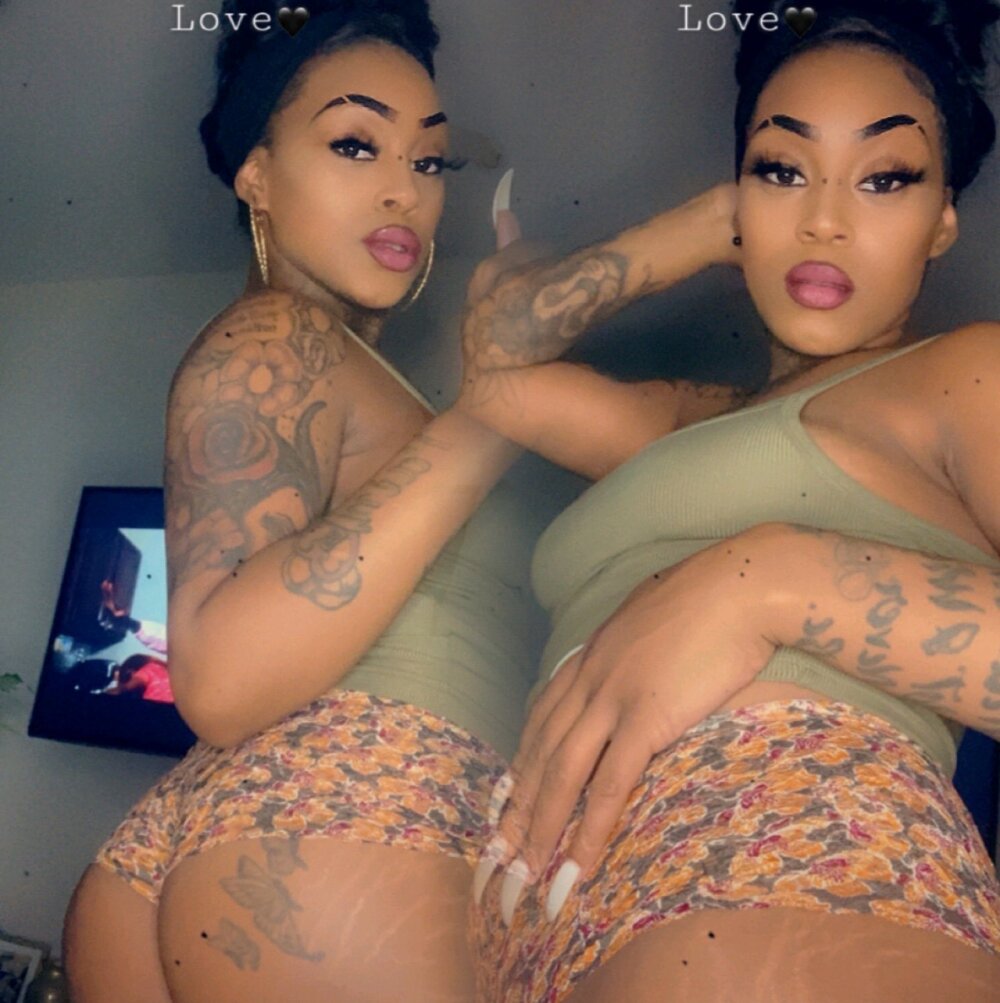 Live sex webcam photo for Creamesensation #289878657