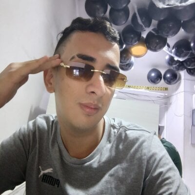 Alessandro_collins Male Recordableprivates Online Cam Sex