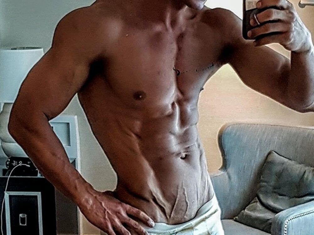 magnum_mace from stripchat