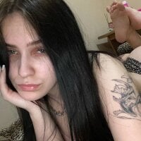Mariel_Gray's Offline Chat Room