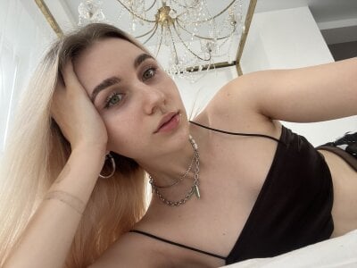 amateur webcam AliceCharmy